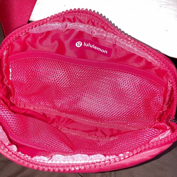 Lululemon Everywhere Belt Bag Fanny Hip Pack Crossbody Pink 7x5 - Picture 6 of 7